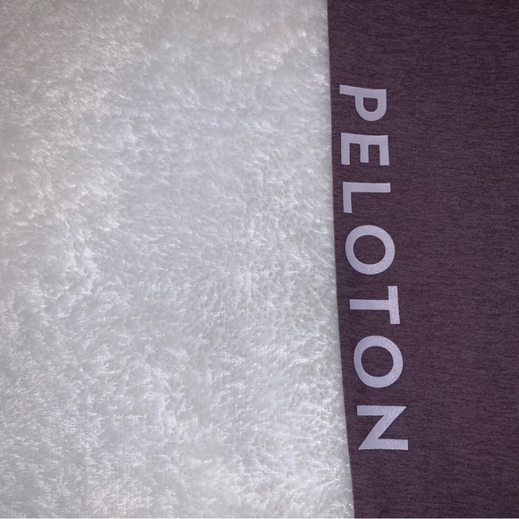 Beyond Yoga X Peloton Leggings - Picture 8 of 12